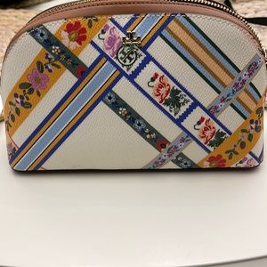 Tory Burch Kerrington Cosmetic Case